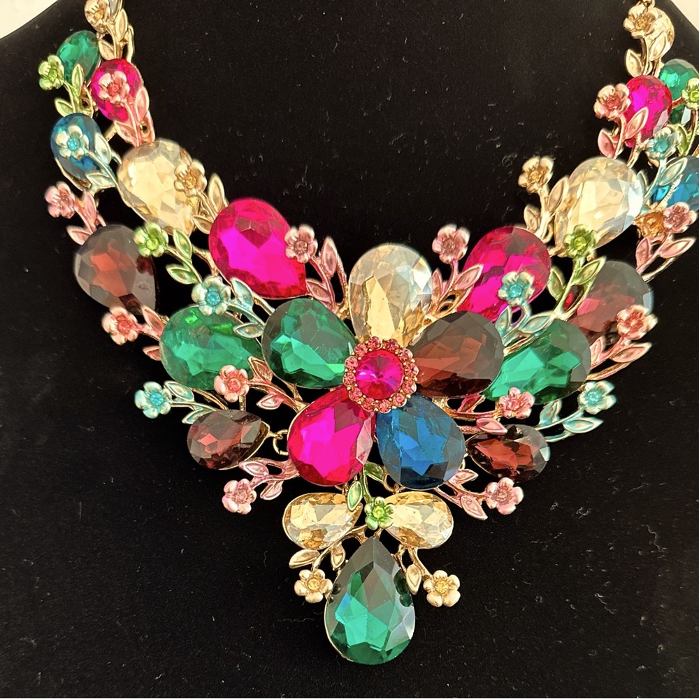 Jeweled Necklace/Earring Set - Picture 1 of 4